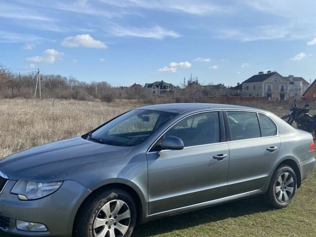 Сірий Шкода Суперб, об'ємом двигуна 0 л та пробігом 280 тис. км за 6900 $, фото 1 на Automoto.ua