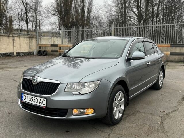Сірий Шкода Суперб, об'ємом двигуна 1.8 л та пробігом 193 тис. км за 8200 $, фото 1 на Automoto.ua