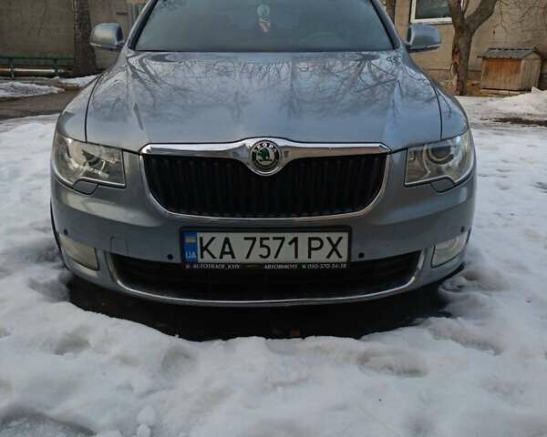 Серый Шкода Суперб, объемом двигателя 1.8 л и пробегом 215 тыс. км за 6200 $, фото 1 на Automoto.ua