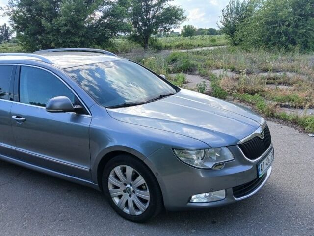 Сірий Шкода Суперб, об'ємом двигуна 2 л та пробігом 299 тис. км за 9000 $, фото 1 на Automoto.ua