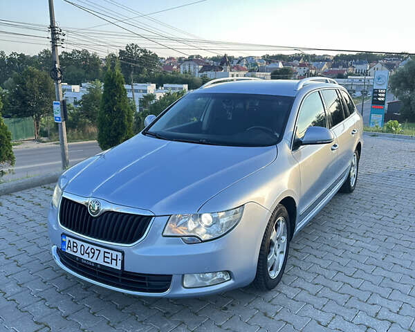 Сірий Шкода Суперб, об'ємом двигуна 2 л та пробігом 317 тис. км за 8700 $, фото 1 на Automoto.ua