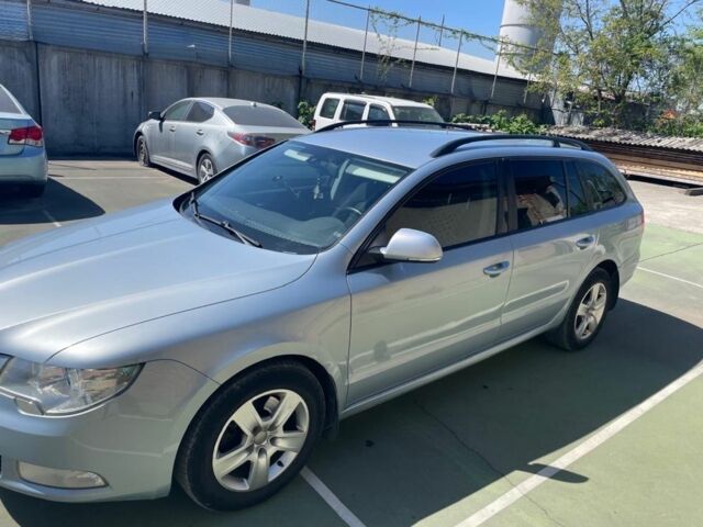 Серый Шкода Суперб, объемом двигателя 1.8 л и пробегом 256 тыс. км за 6500 $, фото 1 на Automoto.ua