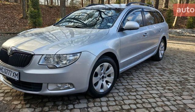 Серый Шкода Суперб, объемом двигателя 1.97 л и пробегом 360 тыс. км за 10250 $, фото 1 на Automoto.ua