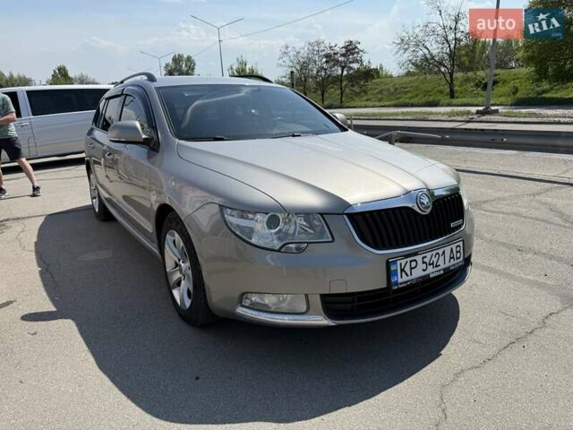 Сірий Шкода Суперб, об'ємом двигуна 1.6 л та пробігом 160 тис. км за 9999 $, фото 1 на Automoto.ua