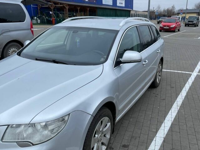 Серый Шкода Суперб, объемом двигателя 1.6 л и пробегом 320 тыс. км за 7800 $, фото 1 на Automoto.ua