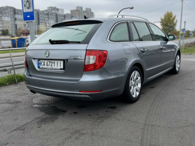 Серый Шкода Суперб, объемом двигателя 1.6 л и пробегом 305 тыс. км за 11500 $, фото 1 на Automoto.ua