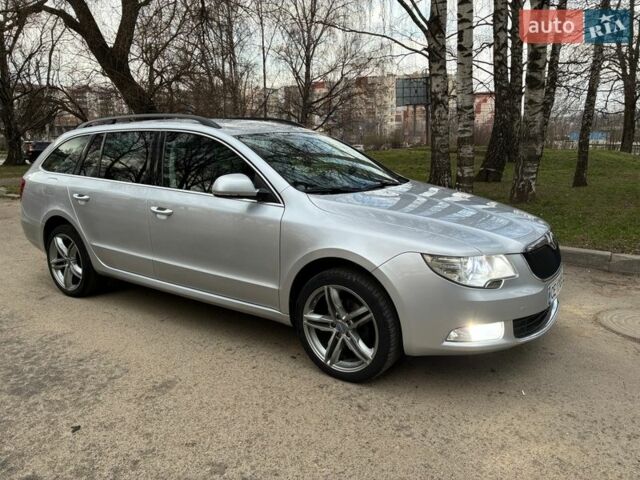 Серый Шкода Суперб, объемом двигателя 1.6 л и пробегом 267 тыс. км за 8900 $, фото 1 на Automoto.ua