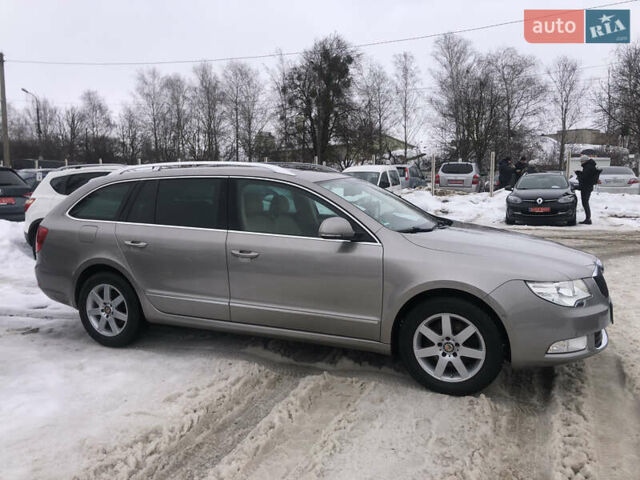 Серый Шкода Суперб, объемом двигателя 1.8 л и пробегом 212 тыс. км за 10800 $, фото 1 на Automoto.ua