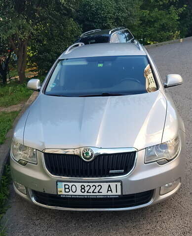 Серый Шкода Суперб, объемом двигателя 1.6 л и пробегом 240 тыс. км за 8900 $, фото 1 на Automoto.ua