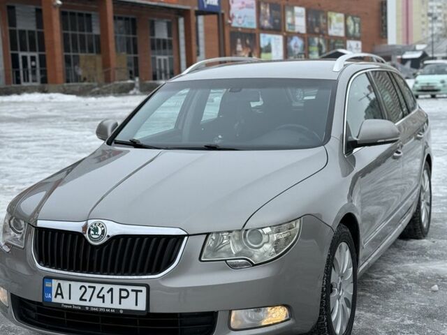 Сірий Шкода Суперб, об'ємом двигуна 2 л та пробігом 327 тис. км за 11300 $, фото 1 на Automoto.ua