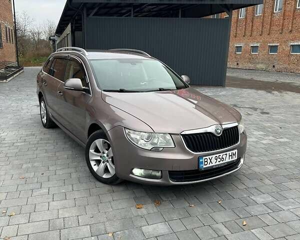 Серый Шкода Суперб, объемом двигателя 1.6 л и пробегом 325 тыс. км за 8300 $, фото 1 на Automoto.ua