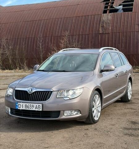 Сірий Шкода Суперб, об'ємом двигуна 1.6 л та пробігом 252 тис. км за 9500 $, фото 1 на Automoto.ua