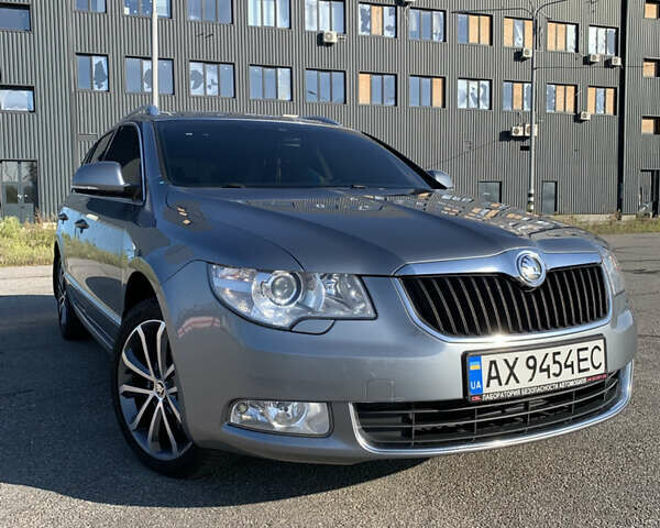 Серый Шкода Суперб, объемом двигателя 1.97 л и пробегом 230 тыс. км за 13400 $, фото 1 на Automoto.ua