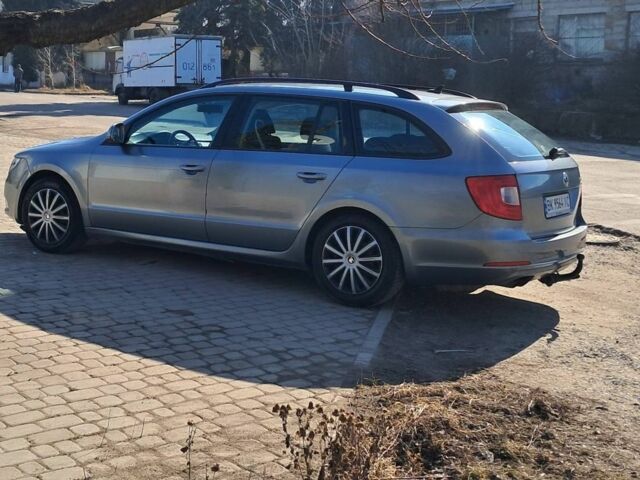 Сірий Шкода Суперб, об'ємом двигуна 1.6 л та пробігом 217 тис. км за 9300 $, фото 1 на Automoto.ua