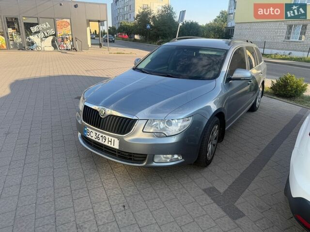 Сірий Шкода Суперб, об'ємом двигуна 1.6 л та пробігом 225 тис. км за 8000 $, фото 1 на Automoto.ua