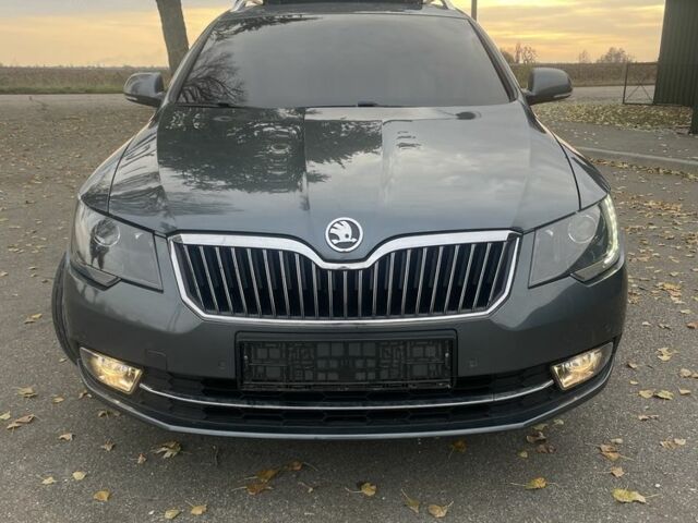Серый Шкода Суперб, объемом двигателя 2 л и пробегом 258 тыс. км за 12499 $, фото 1 на Automoto.ua