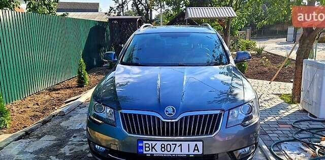 Серый Шкода Суперб, объемом двигателя 2 л и пробегом 180 тыс. км за 13500 $, фото 1 на Automoto.ua