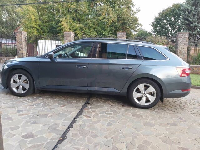 Сірий Шкода Суперб, об'ємом двигуна 1.6 л та пробігом 262 тис. км за 15900 $, фото 1 на Automoto.ua