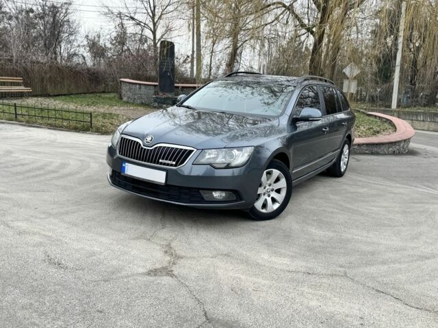 Серый Шкода Суперб, объемом двигателя 1.6 л и пробегом 367 тыс. км за 10600 $, фото 1 на Automoto.ua