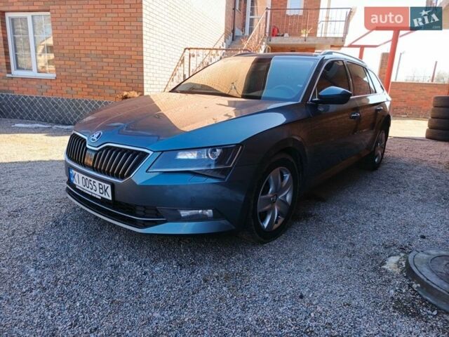 Серый Шкода Суперб, объемом двигателя 1.97 л и пробегом 310 тыс. км за 16000 $, фото 1 на Automoto.ua