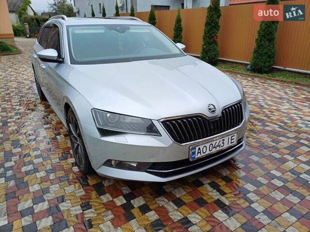 Серый Шкода Суперб, объемом двигателя 1.97 л и пробегом 267 тыс. км за 16200 $, фото 1 на Automoto.ua