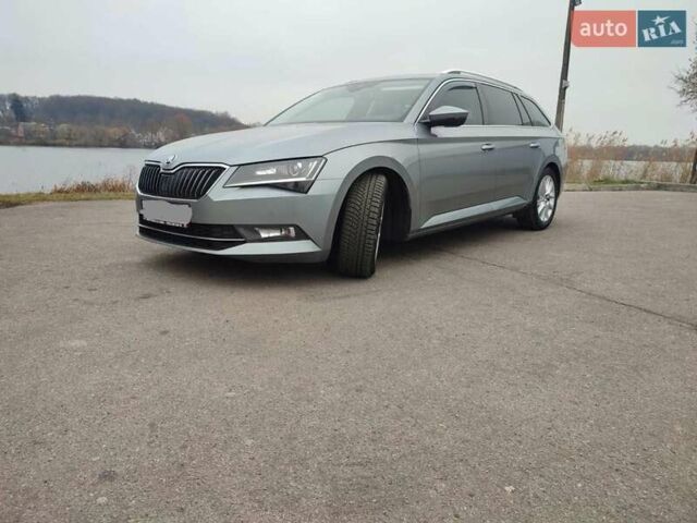 Серый Шкода Суперб, объемом двигателя 1.97 л и пробегом 272 тыс. км за 14699 $, фото 1 на Automoto.ua