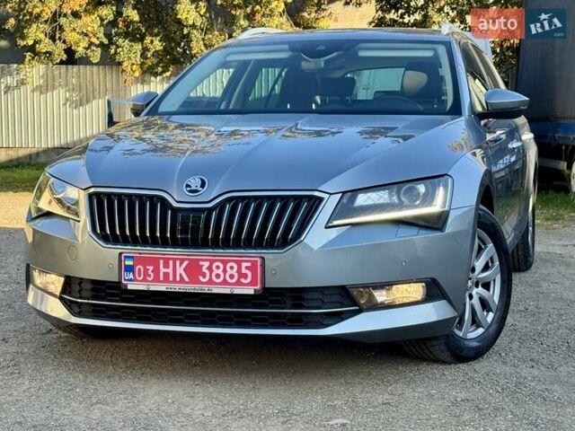 Сірий Шкода Суперб, об'ємом двигуна 2 л та пробігом 189 тис. км за 18900 $, фото 1 на Automoto.ua