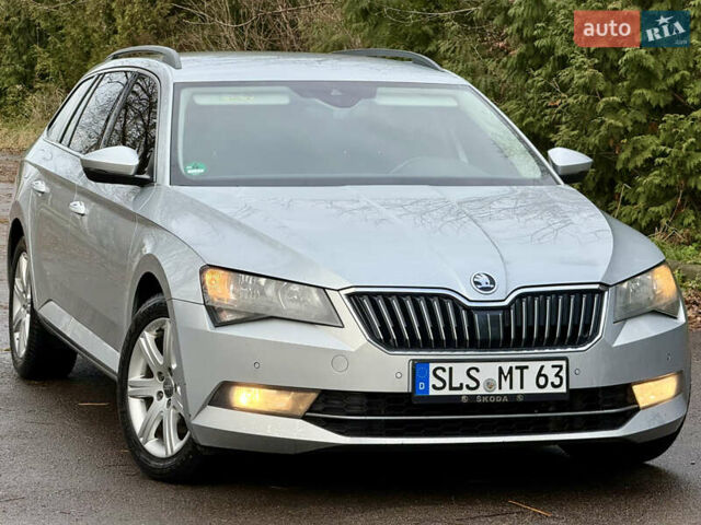 Сірий Шкода Суперб, об'ємом двигуна 2 л та пробігом 217 тис. км за 13950 $, фото 1 на Automoto.ua