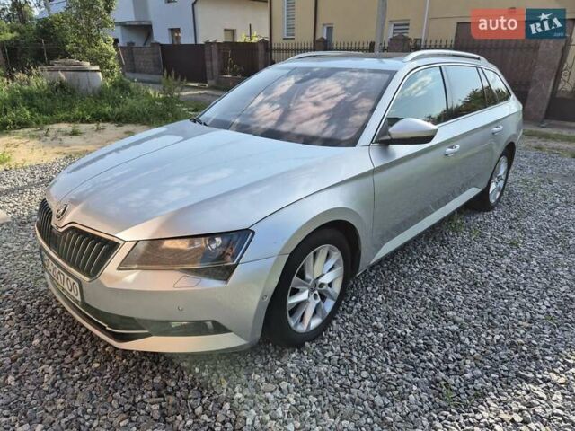 Серый Шкода Суперб, объемом двигателя 1.6 л и пробегом 230 тыс. км за 15500 $, фото 1 на Automoto.ua