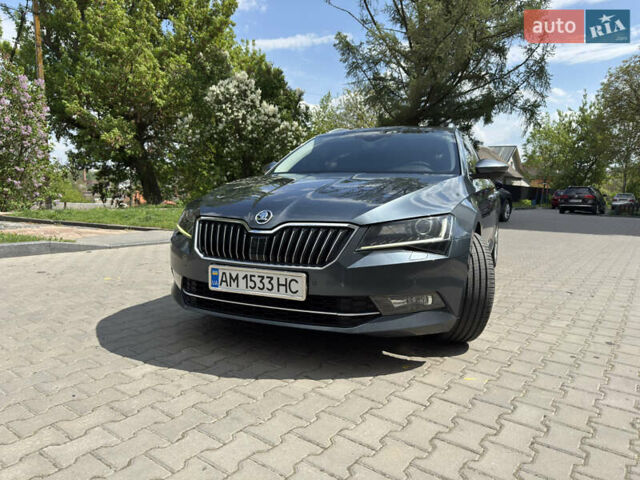 Серый Шкода Суперб, объемом двигателя 1.97 л и пробегом 335 тыс. км за 17600 $, фото 1 на Automoto.ua