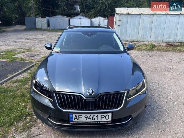 Серый Шкода Суперб, объемом двигателя 1.97 л и пробегом 234 тыс. км за 19500 $, фото 1 на Automoto.ua