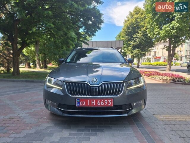Сірий Шкода Суперб, об'ємом двигуна 1.97 л та пробігом 195 тис. км за 20000 $, фото 1 на Automoto.ua