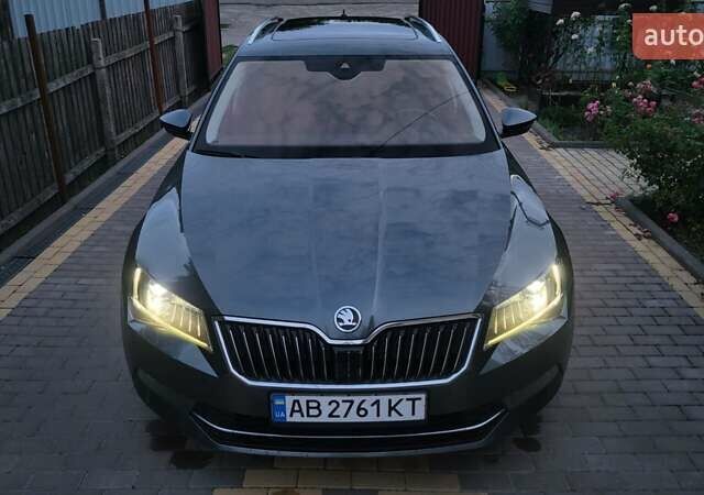 Сірий Шкода Суперб, об'ємом двигуна 1.6 л та пробігом 206 тис. км за 17500 $, фото 1 на Automoto.ua