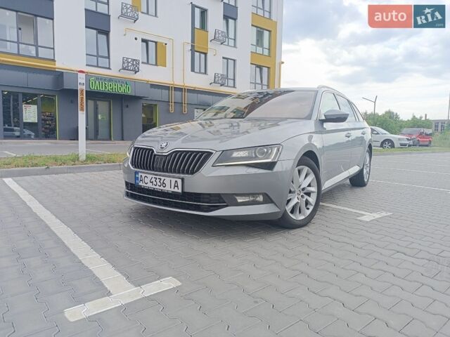 Сірий Шкода Суперб, об'ємом двигуна 1.97 л та пробігом 213 тис. км за 17500 $, фото 1 на Automoto.ua