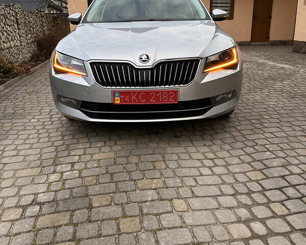 Серый Шкода Суперб, объемом двигателя 1.97 л и пробегом 210 тыс. км за 20300 $, фото 1 на Automoto.ua