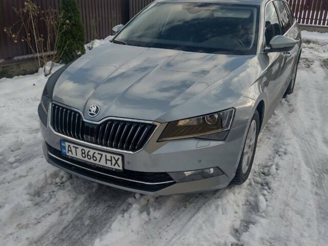 Сірий Шкода Суперб, об'ємом двигуна 2 л та пробігом 172 тис. км за 25668 $, фото 1 на Automoto.ua
