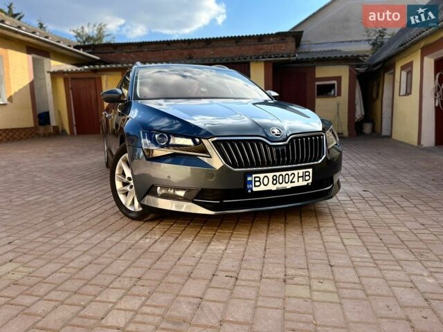 Серый Шкода Суперб, объемом двигателя 1.6 л и пробегом 256 тыс. км за 15500 $, фото 1 на Automoto.ua