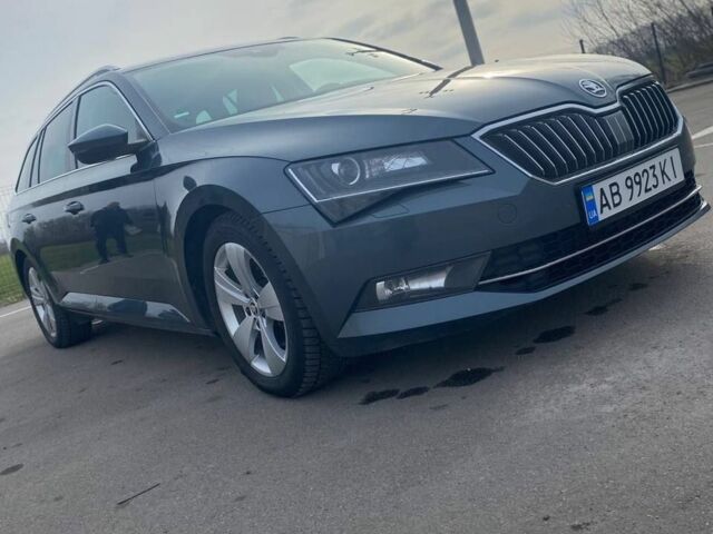 Сірий Шкода Суперб, об'ємом двигуна 1.97 л та пробігом 251 тис. км за 21200 $, фото 1 на Automoto.ua