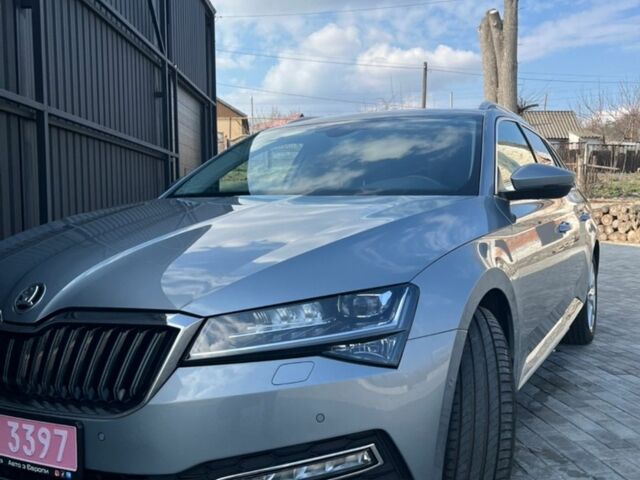 Сірий Шкода Суперб, об'ємом двигуна 2 л та пробігом 186 тис. км за 24200 $, фото 1 на Automoto.ua