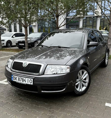 Сірий Шкода Суперб, об'ємом двигуна 1.78 л та пробігом 131 тис. км за 5200 $, фото 1 на Automoto.ua