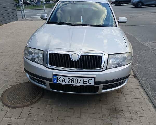 Сірий Шкода Суперб, об'ємом двигуна 1.8 л та пробігом 390 тис. км за 5500 $, фото 1 на Automoto.ua