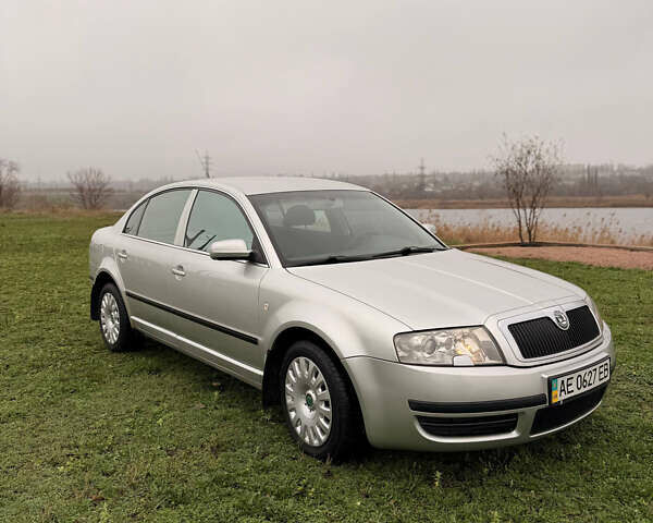 Сірий Шкода Суперб, об'ємом двигуна 1.8 л та пробігом 134 тис. км за 5999 $, фото 1 на Automoto.ua