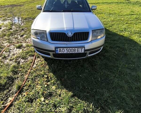 Серый Шкода Суперб, объемом двигателя 1.8 л и пробегом 340 тыс. км за 4000 $, фото 1 на Automoto.ua