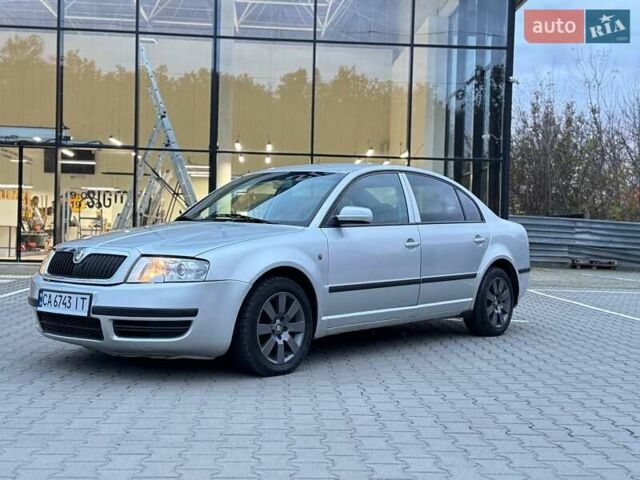 Шкода Суперб 2005 у Вінниці на Automoto.ua Сірий Шкода Суперб, об'ємом двигуна 1.9 л та пробігом 282 тис. км за 4550 $, фото 1 на Automoto.ua
