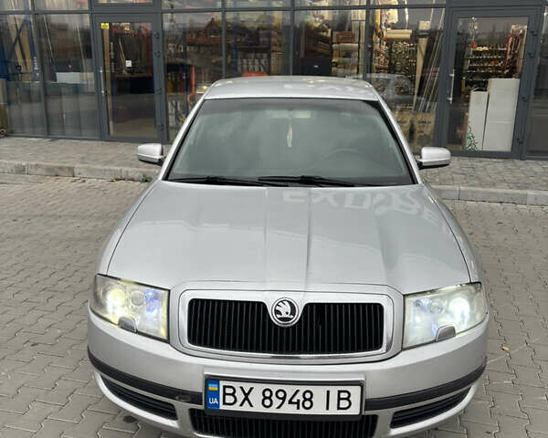 Серый Шкода Суперб, объемом двигателя 1.9 л и пробегом 250 тыс. км за 5099 $, фото 1 на Automoto.ua