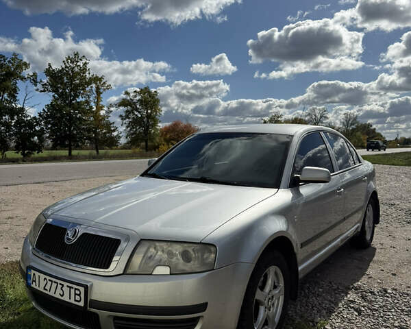 Серый Шкода Суперб, объемом двигателя 1.78 л и пробегом 314 тыс. км за 6200 $, фото 1 на Automoto.ua