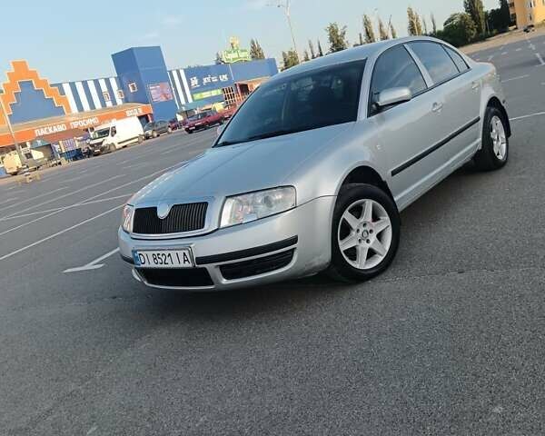 Серый Шкода Суперб, объемом двигателя 1.78 л и пробегом 273 тыс. км за 5700 $, фото 1 на Automoto.ua