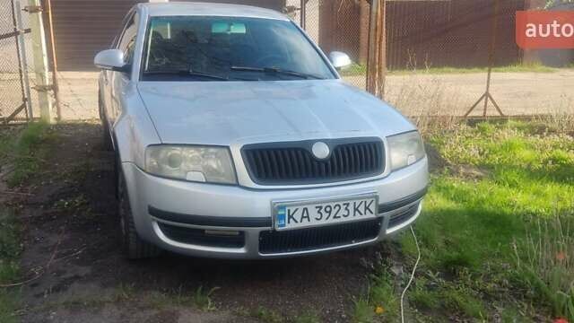 Серый Шкода Суперб, объемом двигателя 1.9 л и пробегом 230 тыс. км за 5200 $, фото 1 на Automoto.ua