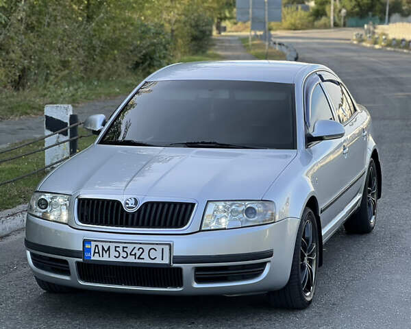 Сірий Шкода Суперб, об'ємом двигуна 1.78 л та пробігом 228 тис. км за 6850 $, фото 1 на Automoto.ua