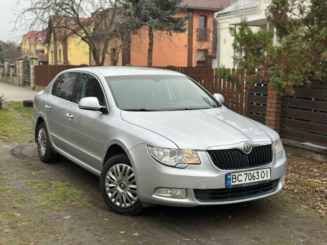 Серый Шкода Суперб, объемом двигателя 1.8 л и пробегом 255 тыс. км за 7499 $, фото 1 на Automoto.ua